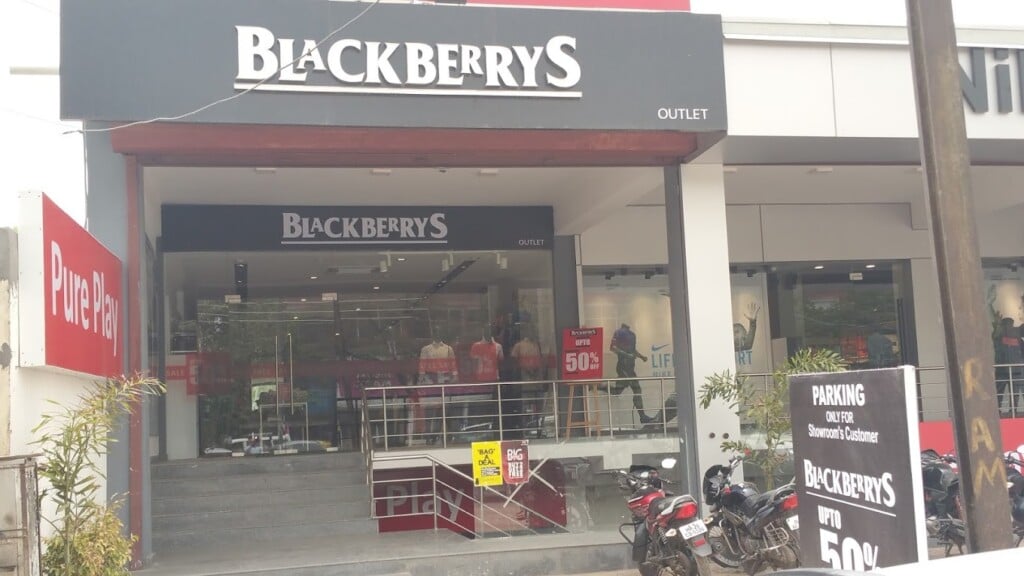 Blackberrys Factory outlet Sector 14 Gurgaon