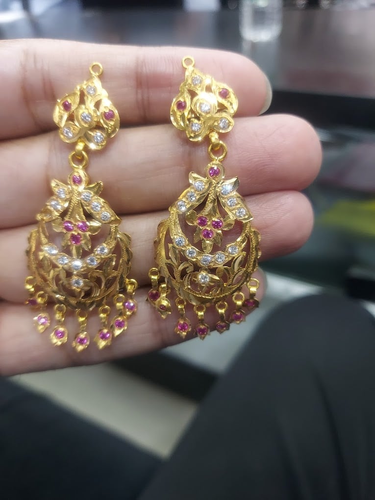 SHREE GIRIRAJ JEWELLERS-Jewellery Showrooms in Gurgaon - 2