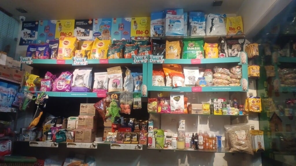 Chirps & Whistle The Pet Shop and Pet Boarding & Grooming Kennel Gurgaon - 5