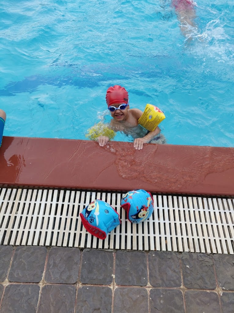 Huda Gymkhana Club Swimming Pool - 4