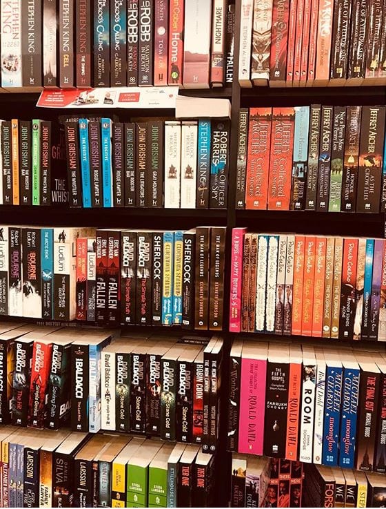 Crossword, DLF Cyberhub, Gurgaon - 4