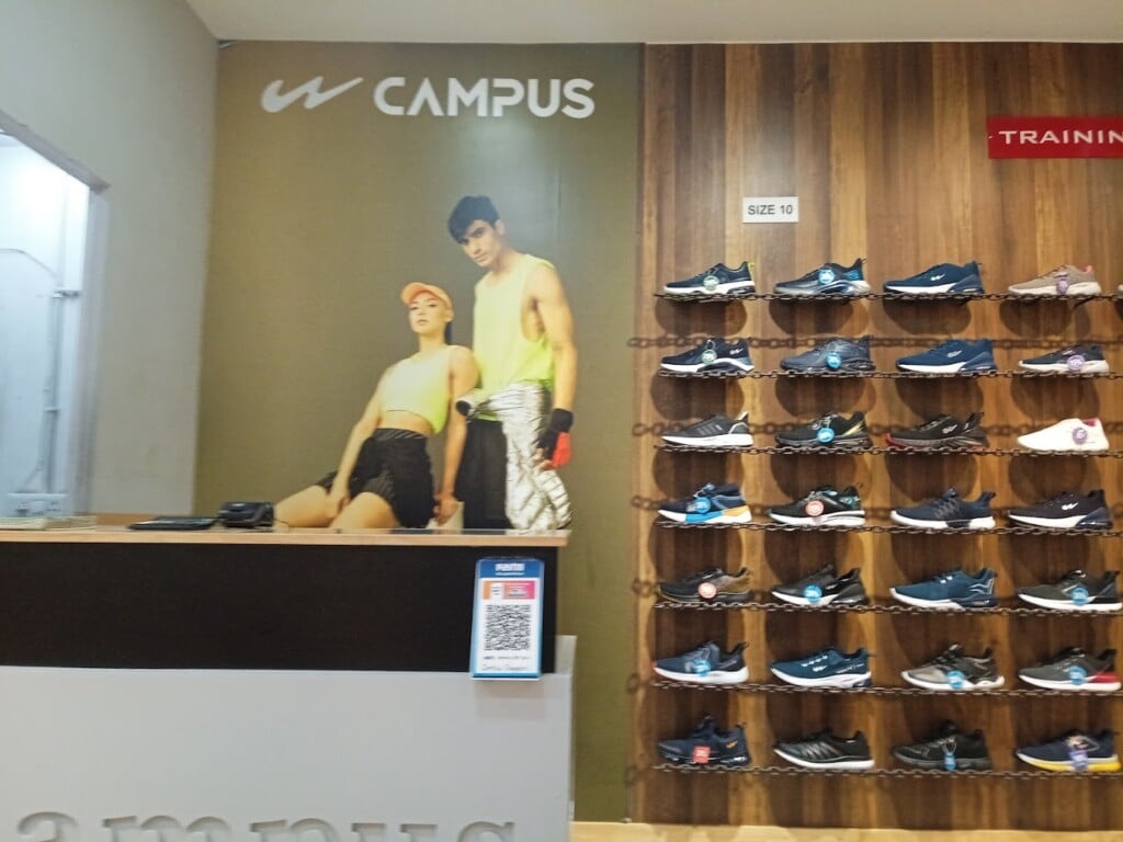 Campus Exclusive Store - 4