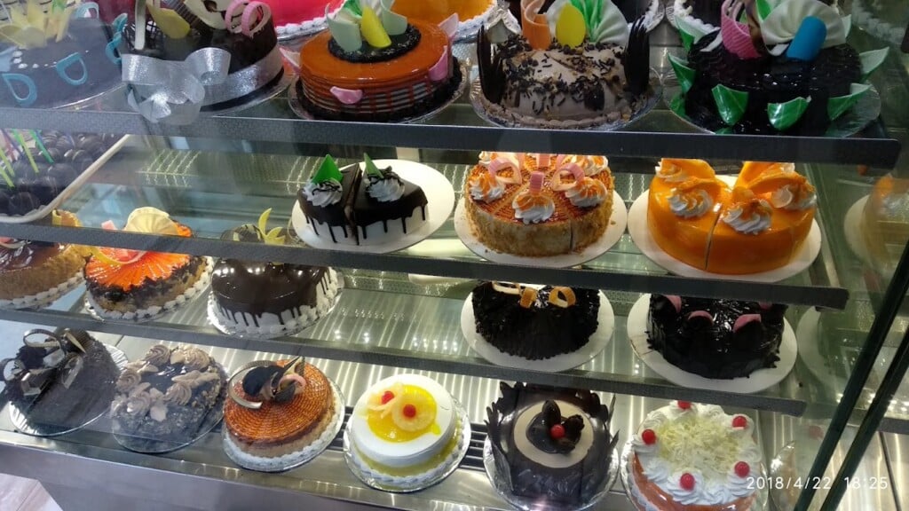 CAKE LEELA (SUN-N-DIP) - 3