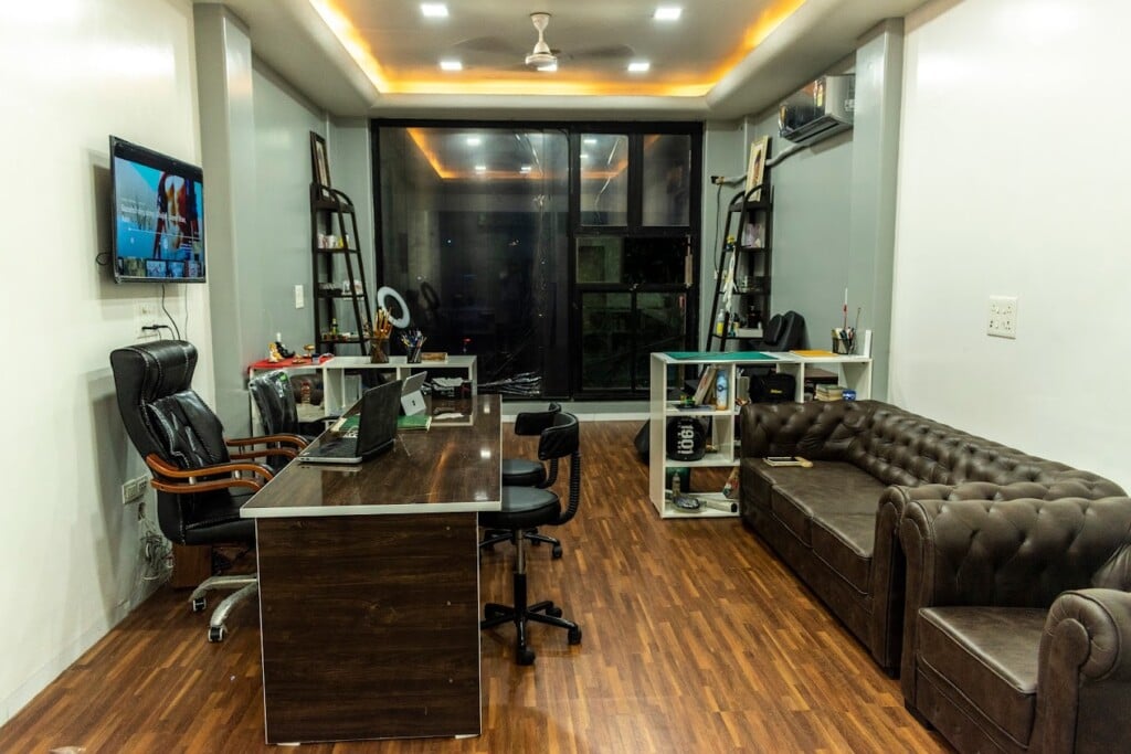 Seven Tattoos and Art Studio l Best Tattoo Studio Parlour Shop in Thane l Best Tattoo Artist in Thane - 4