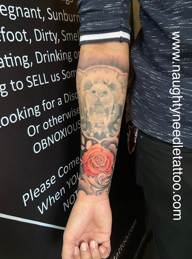 Naughty Needles Tattoo Studio - 5