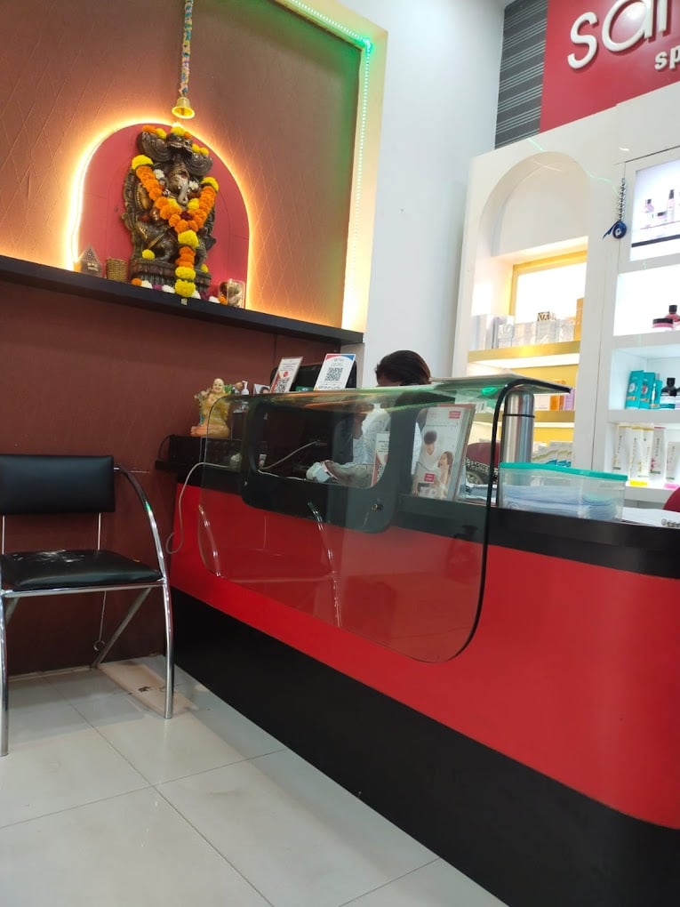 Sarla's Spa, Salon & Academy