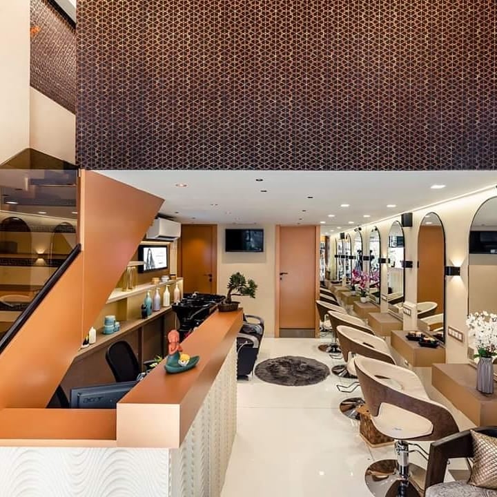 Aumento Family Salon & Spa - 5