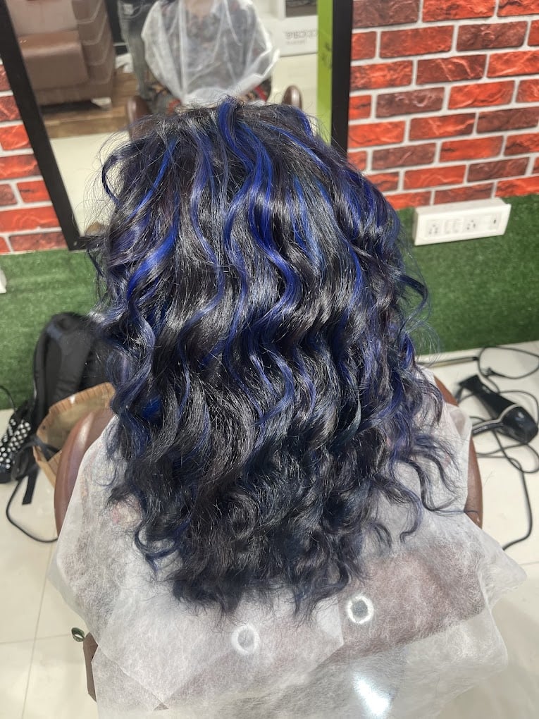 Ashraf Scissors Salon