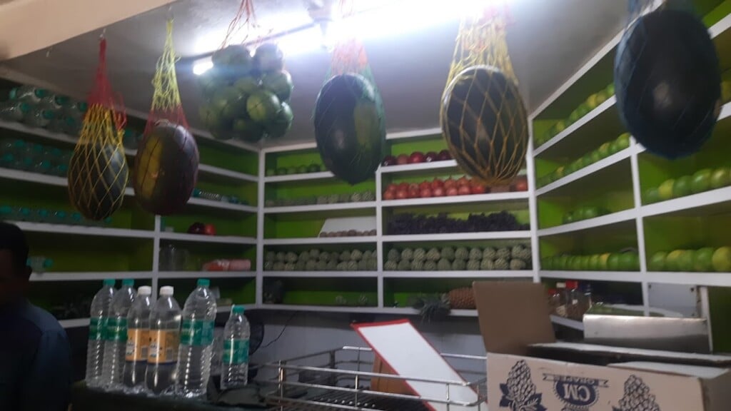 Prince Juice & Snacks Center - 4