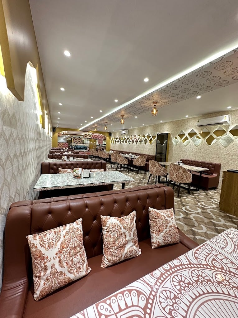 New Dilli Zaika Family Restaurant - 3