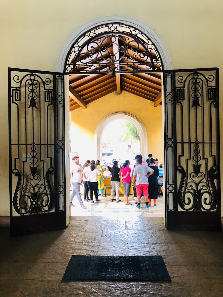 Only For Residance Hiranandani Estate Club House Swimming Pool