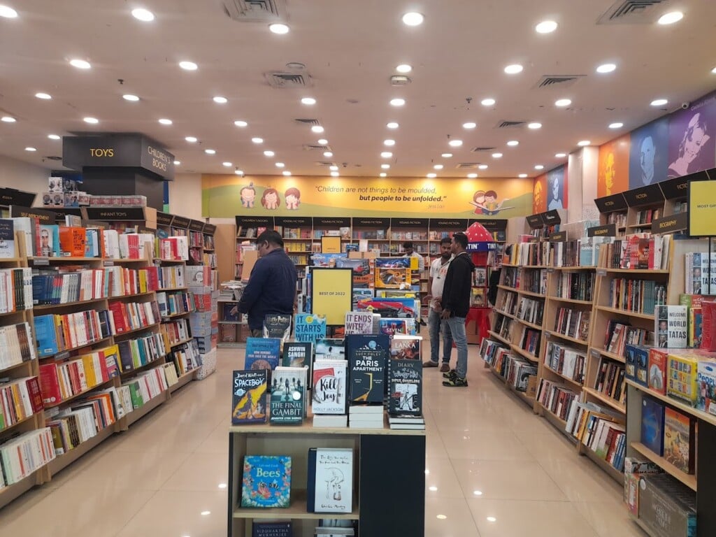 Crossword, Viviana Mall, Mumbai - 5