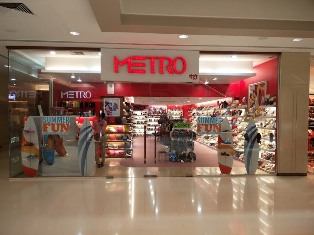 Metro Shoes Thane - 5