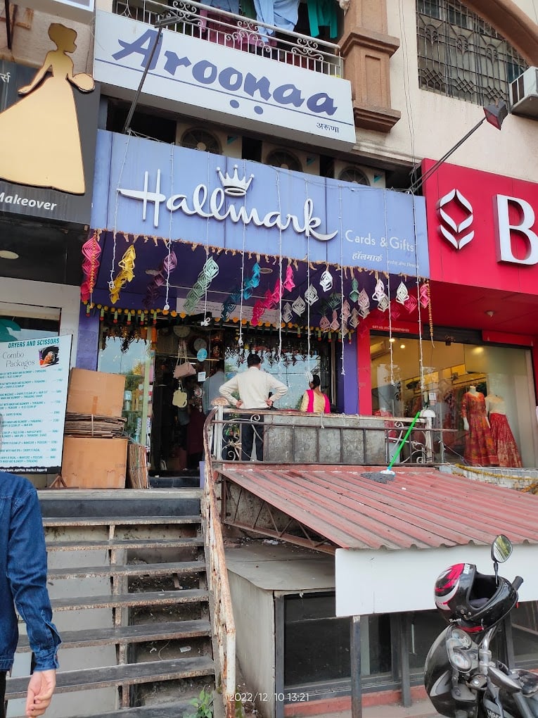 Hallmark Cards & Gifts