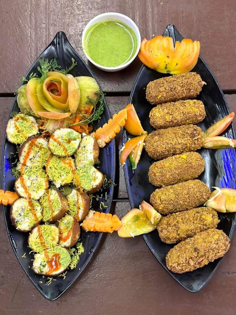 UTTARAYAN Pure Veg Restaurant - 3