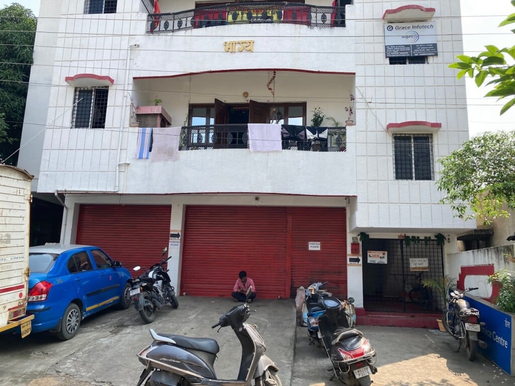 Lenovo Service Center - Grace Infotech - 4