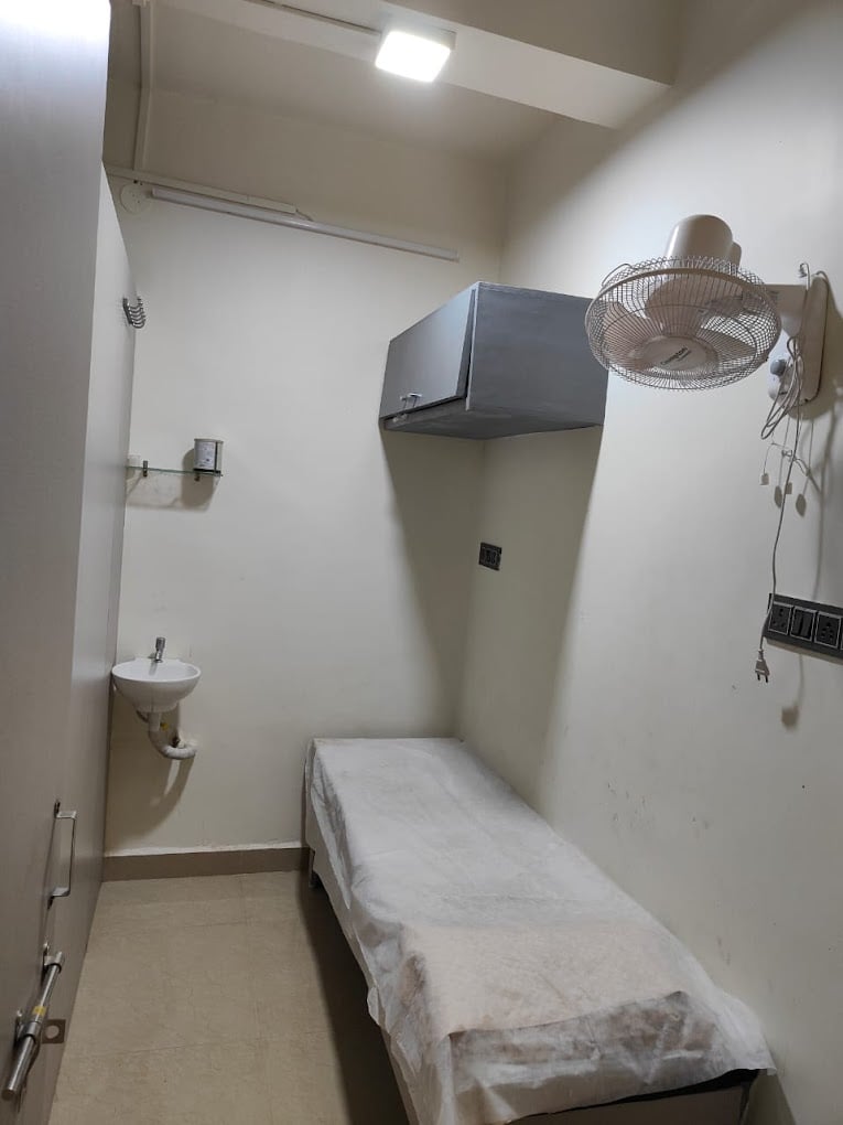 WOMEN SPACE SALON | SKIN | HAIR | MAKEUP | Best Salon in Nagpur - 4