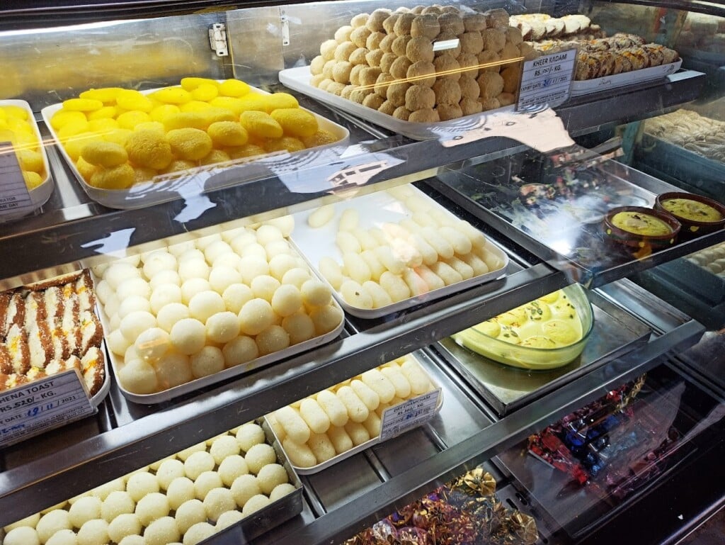Bombaywala Sweets - Sadar Outlet - 5