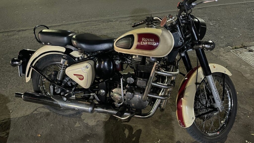 Shah Bullet Royal Enfield Service Center - 4