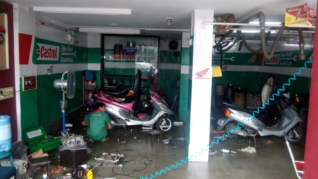 Valvoline Bike Xpert - M. K. Automobiles - 2