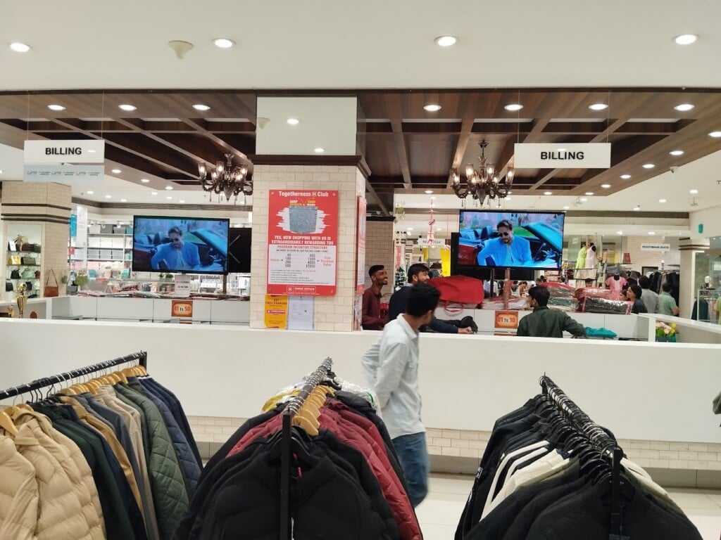 Shree Shivam - Wedding Clothing Fashion & Lifestyle Store (Nagpur) - 3