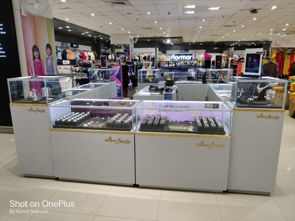 Reliance Jewels TRENDS - Empress Mall - 5