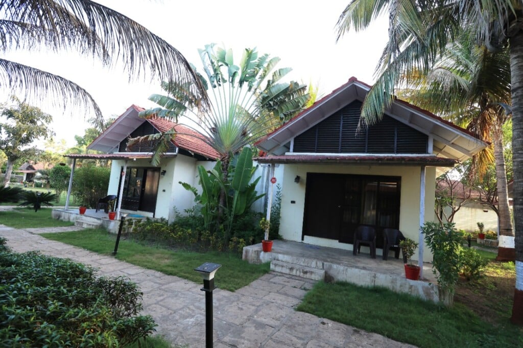 Veena World - Travel World - 2