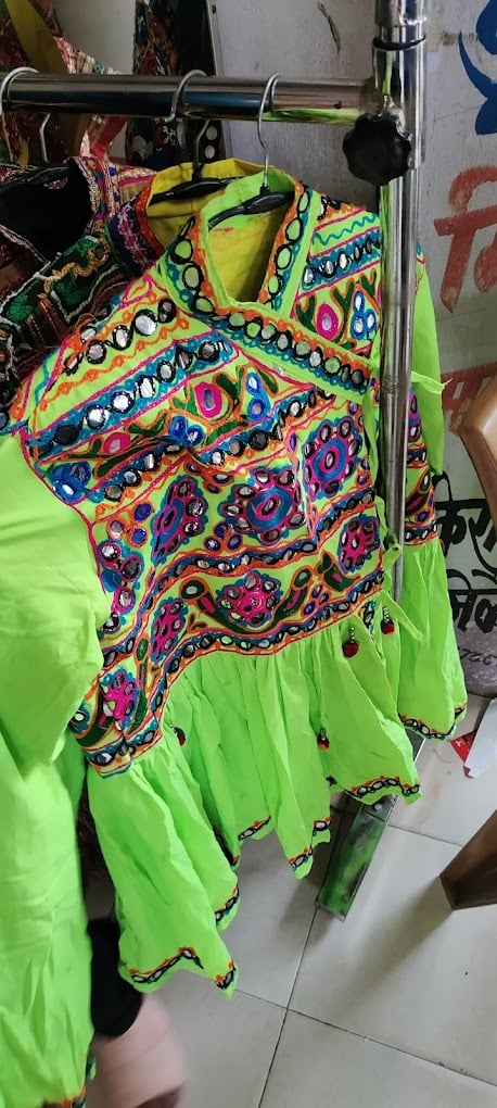 Friends Dresswala - 3