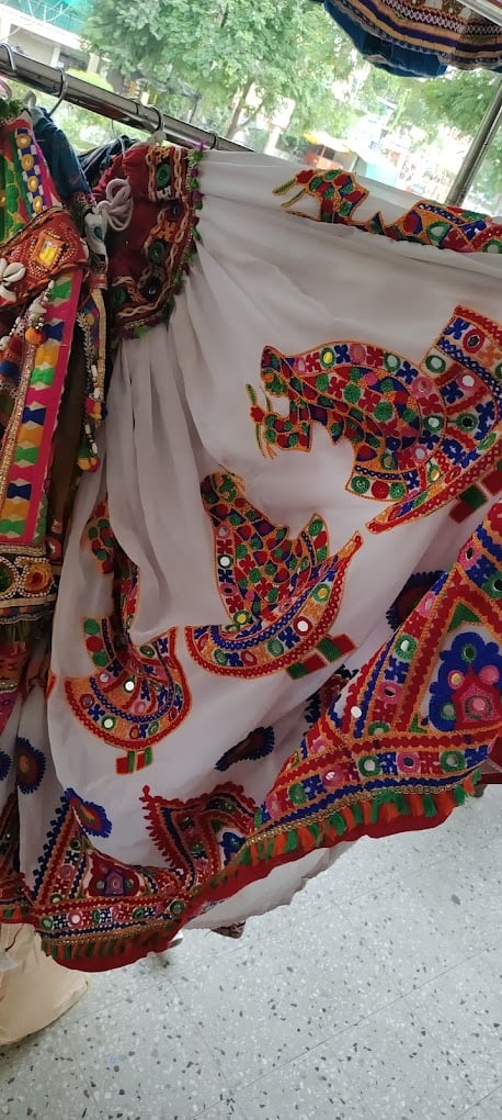 Friends Dresswala - 5