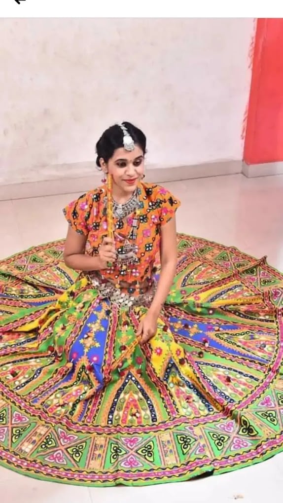 Ashwaghosh Rent Dresses - 3