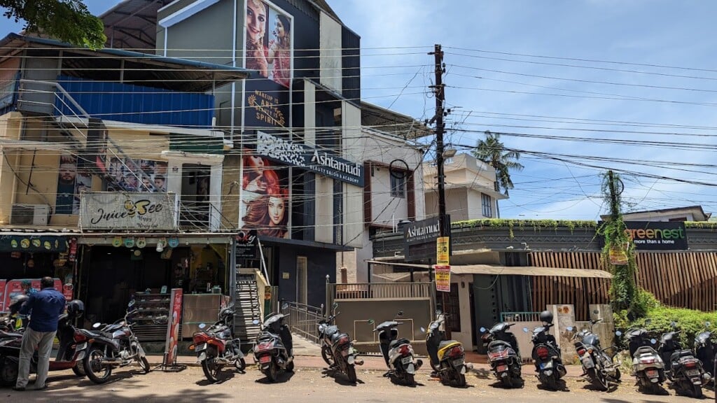 Ashtamudi Wellness Bridal Makeup & Beauty Salon in Nandavanam, Trivandrum - 3