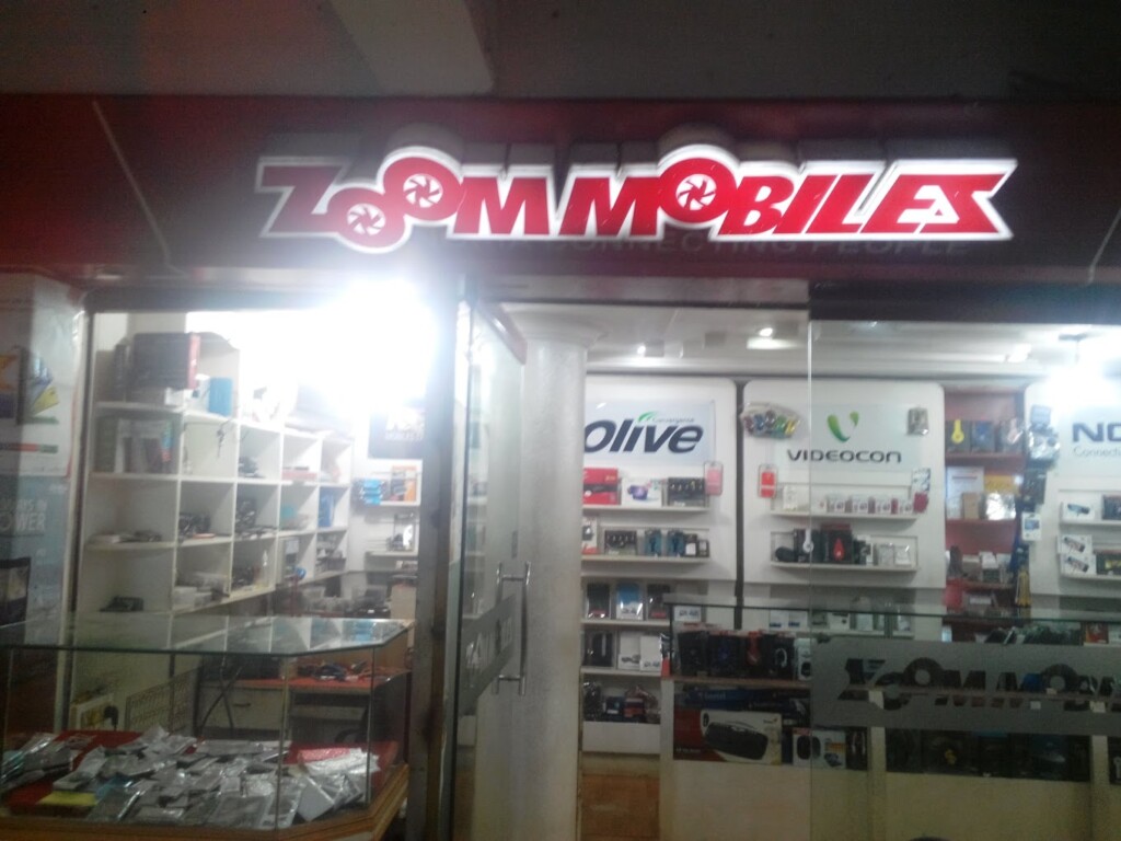 ZOOM MOBILES - 4