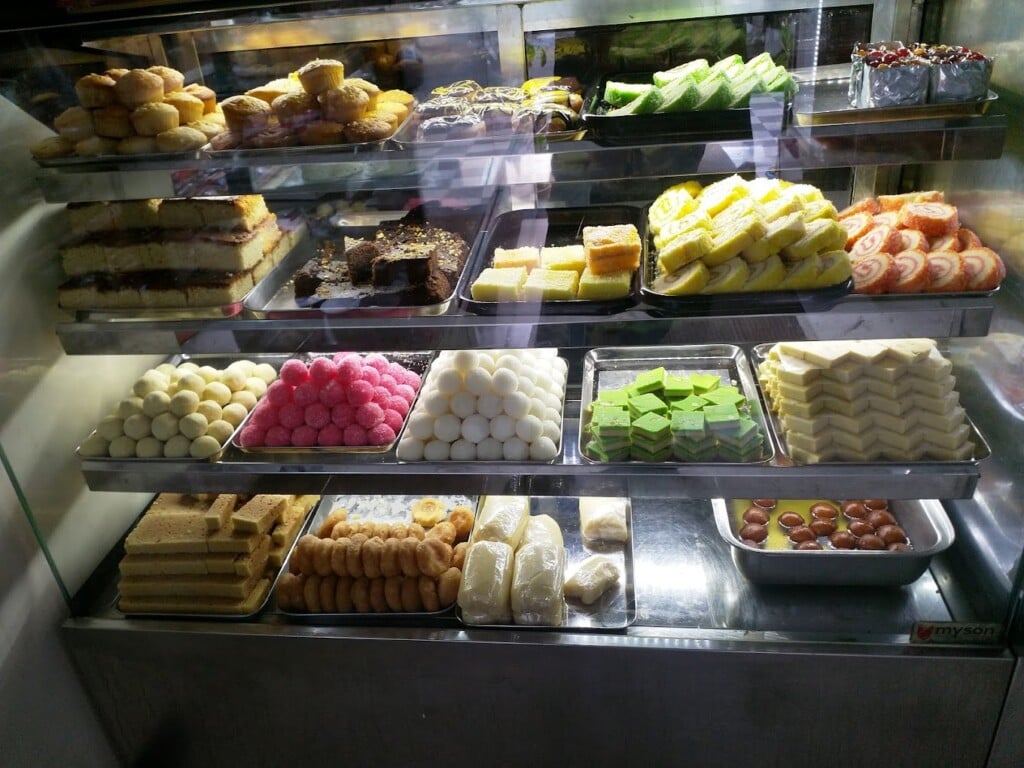 Murugan Sweets and Snacks - 4