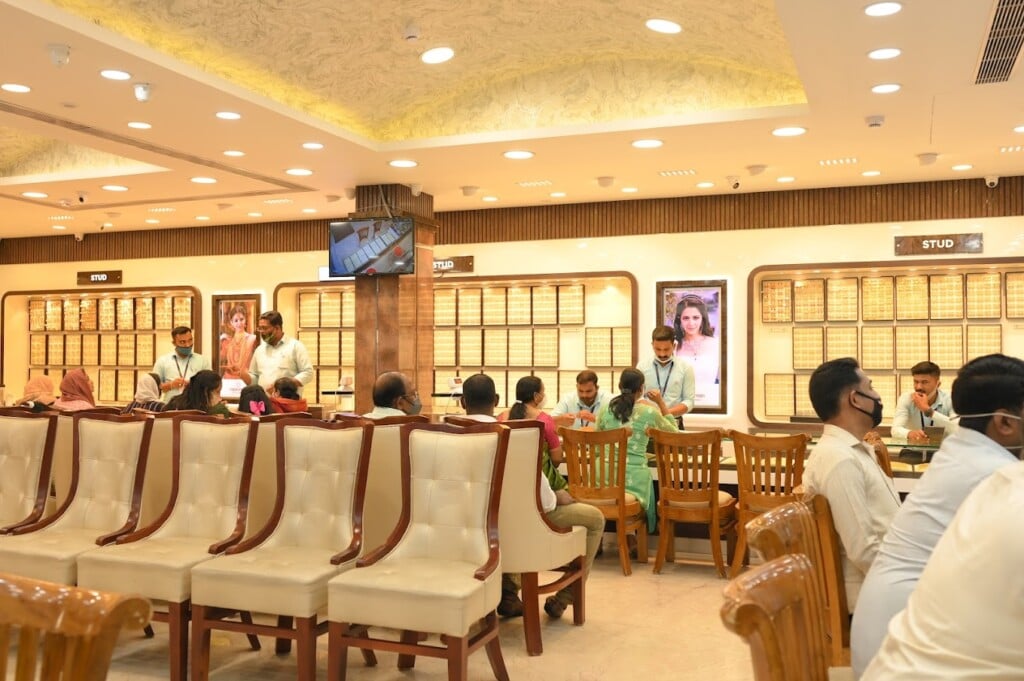 Rajakumari Gold & Diamonds Thiruvananthapuram - 3