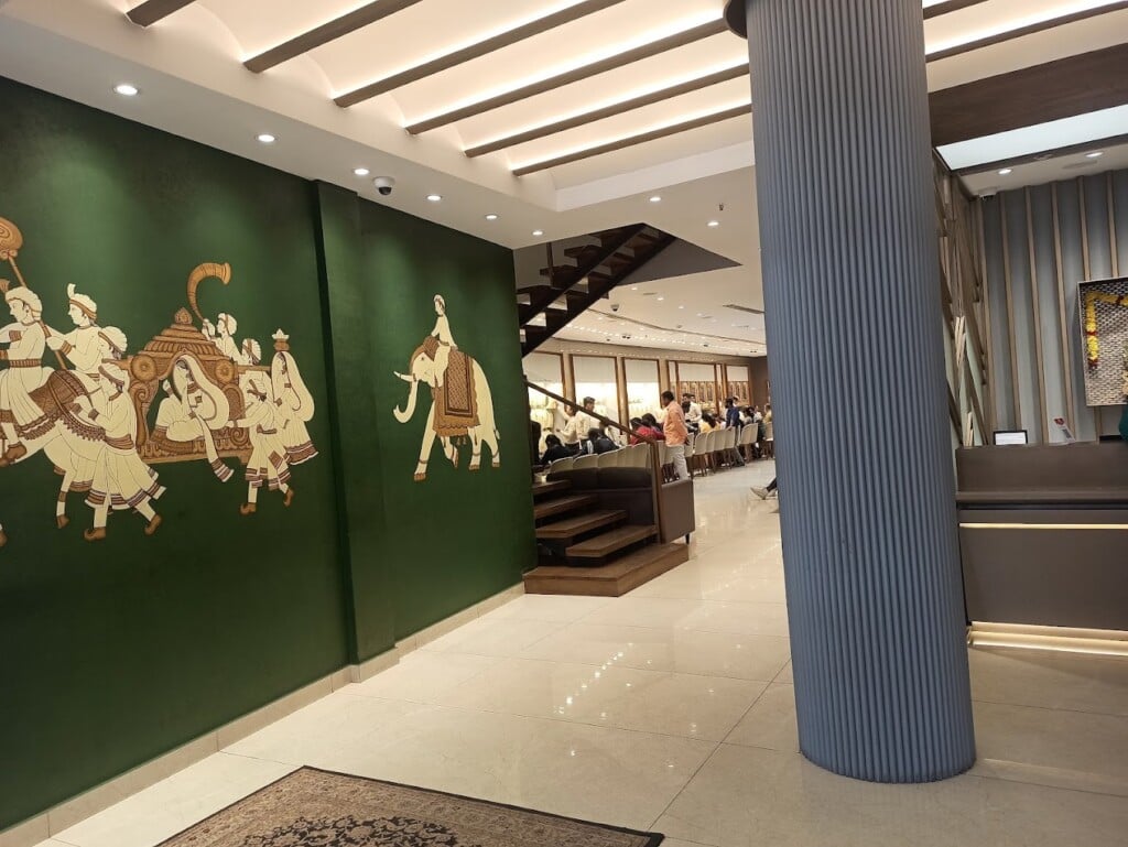 REGAL JEWELLERS TRIVANDRUM - 2