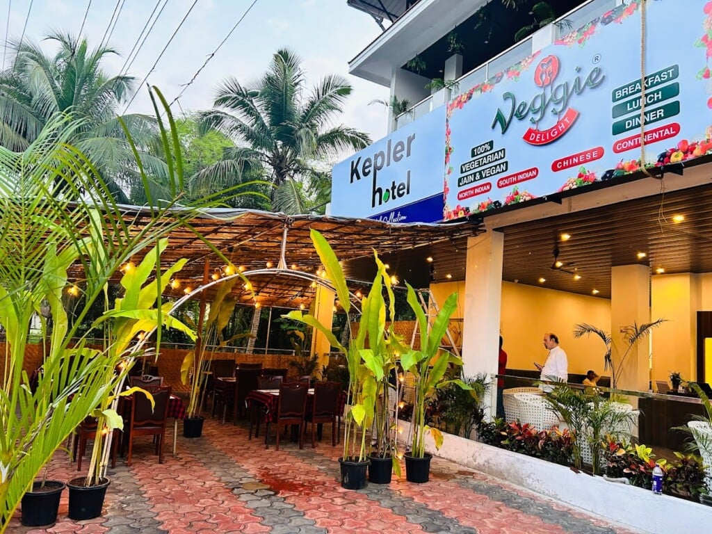 Veggie Delight Majorda | Pure vegetarian restaurant | Vegan food | Jain food - 4