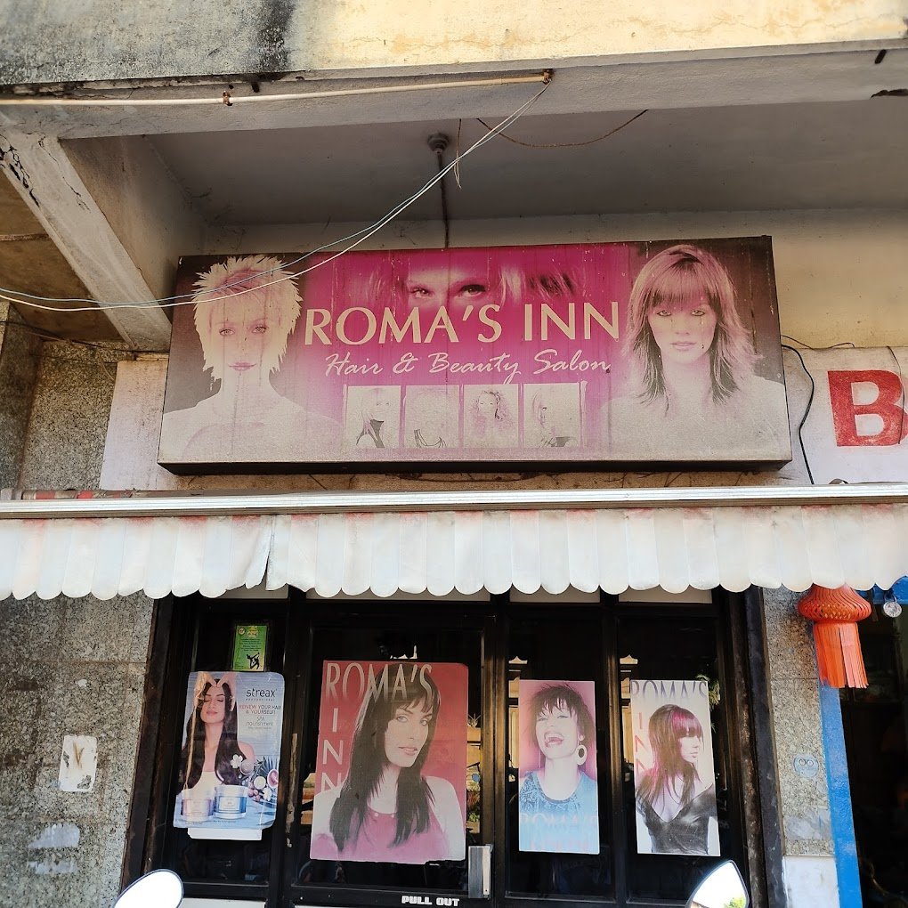 Romas Beauty Parlour - 4