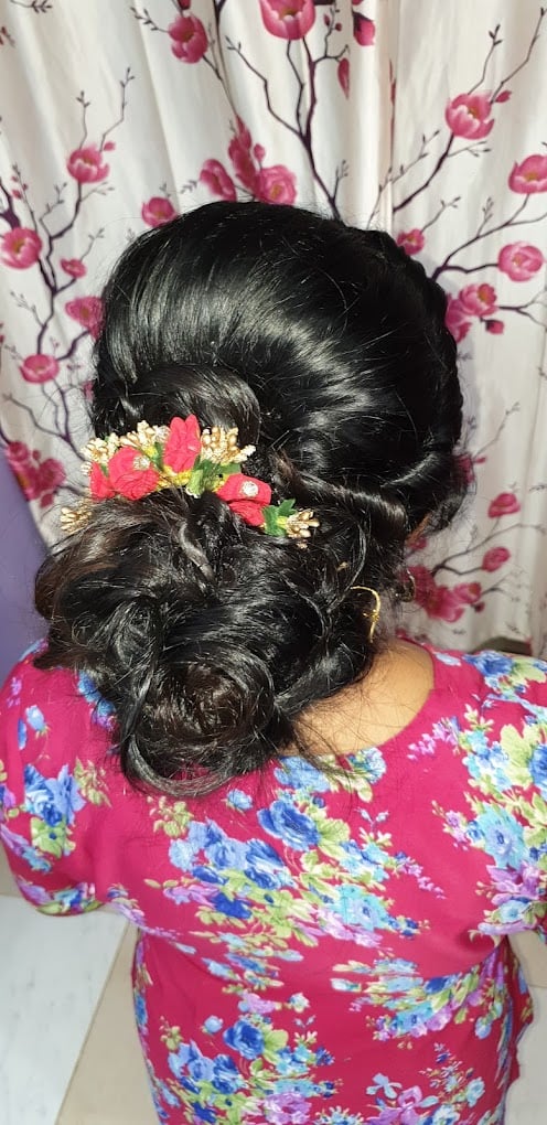 Ashu's Ladies Beauty Parlour