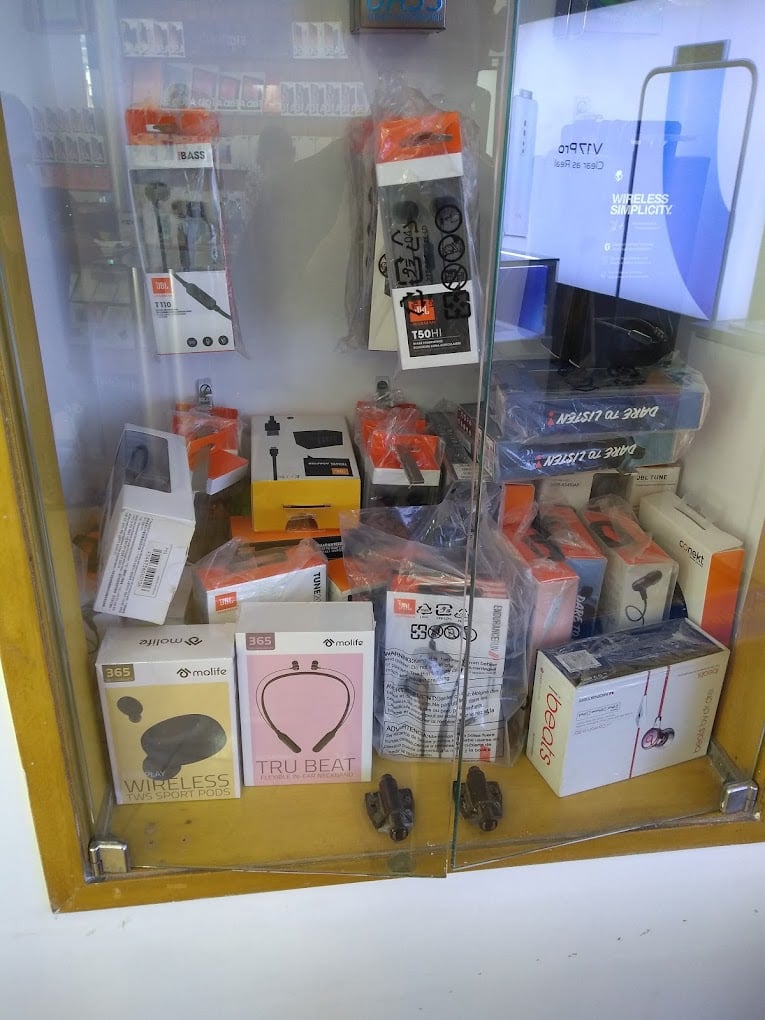 ZEE MOBILES & APPLIANCES - 2