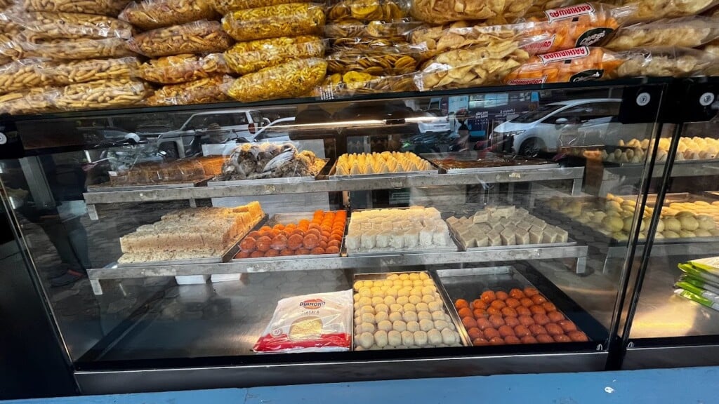 Gujarat Sweet Mart - 5