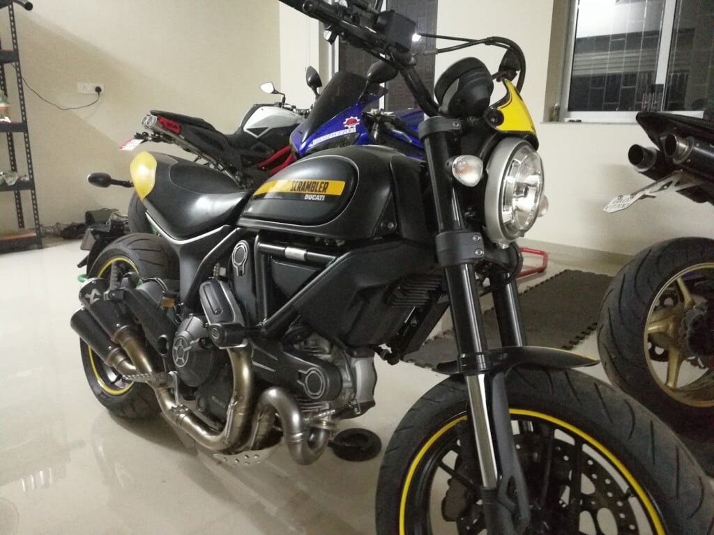 Behind Bars - Moto Cafe Lifestyle - 3