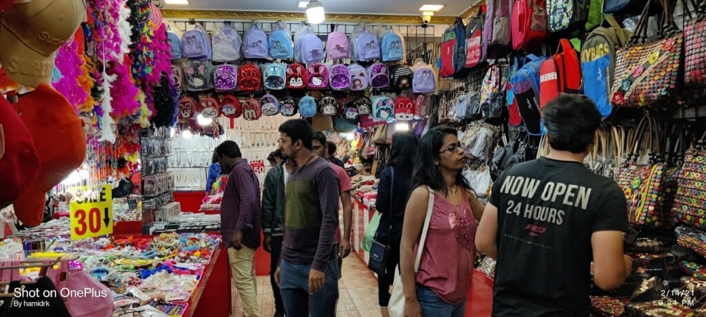 Raza The Shopping Mart - 4