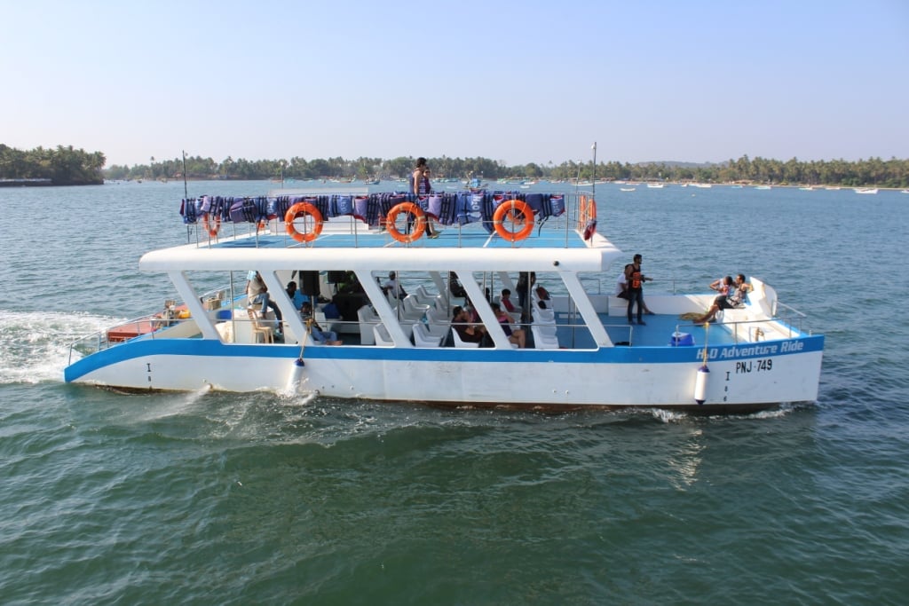 Fernandes Holiday Makers - 5