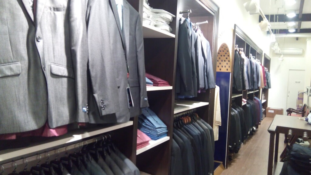 Peter England - Vaglo Building