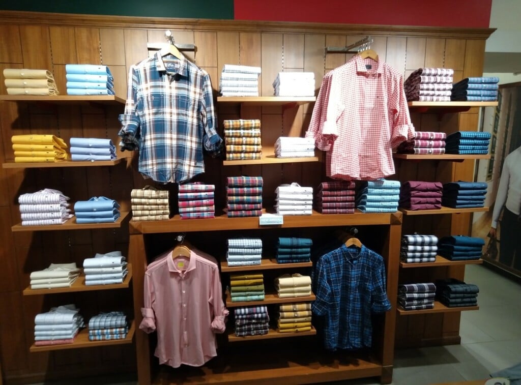 Peter England - Vaglo Building - 3