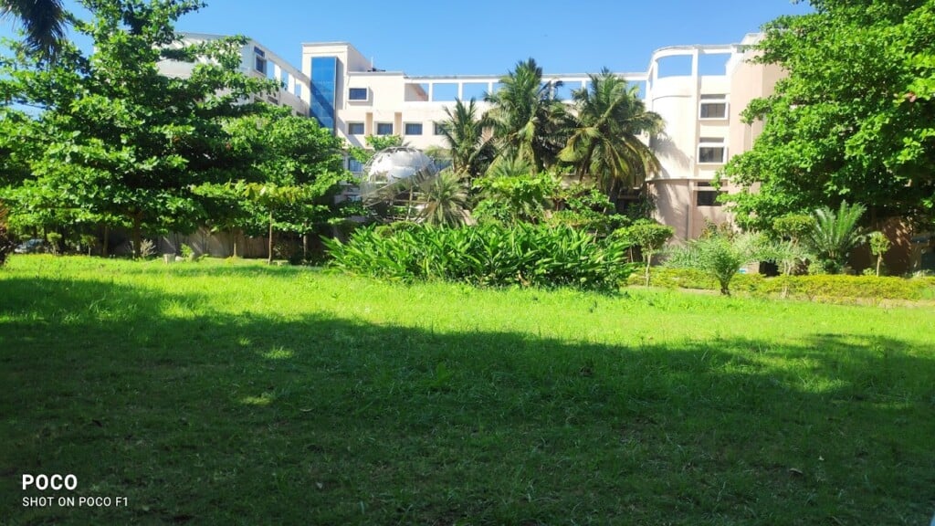 Sri Manakula Vinayagar Medical College - 4