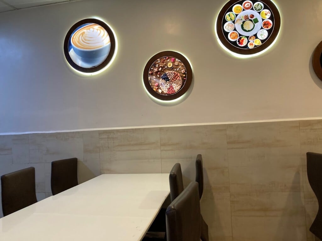 Hotel Anand Bhavan - 2