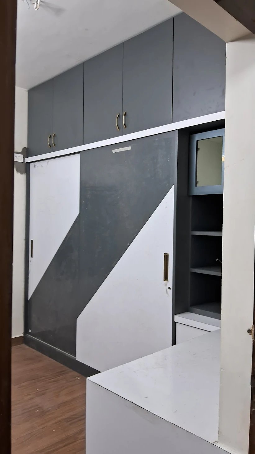 RENAISSANCE MANAGEMENT CONSULTANTS - 1