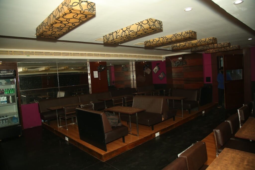 Hotel Seasons Pondicherry - 2