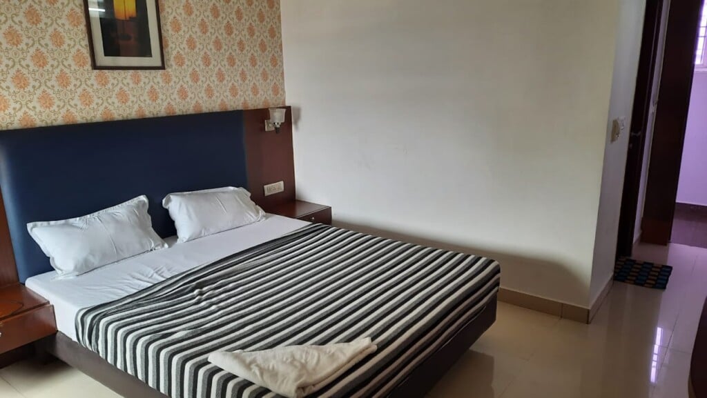 Hotel Seasons Pondicherry - 3